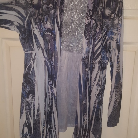 Women's Asumeyrical Cardigan - Picture 3 of 4